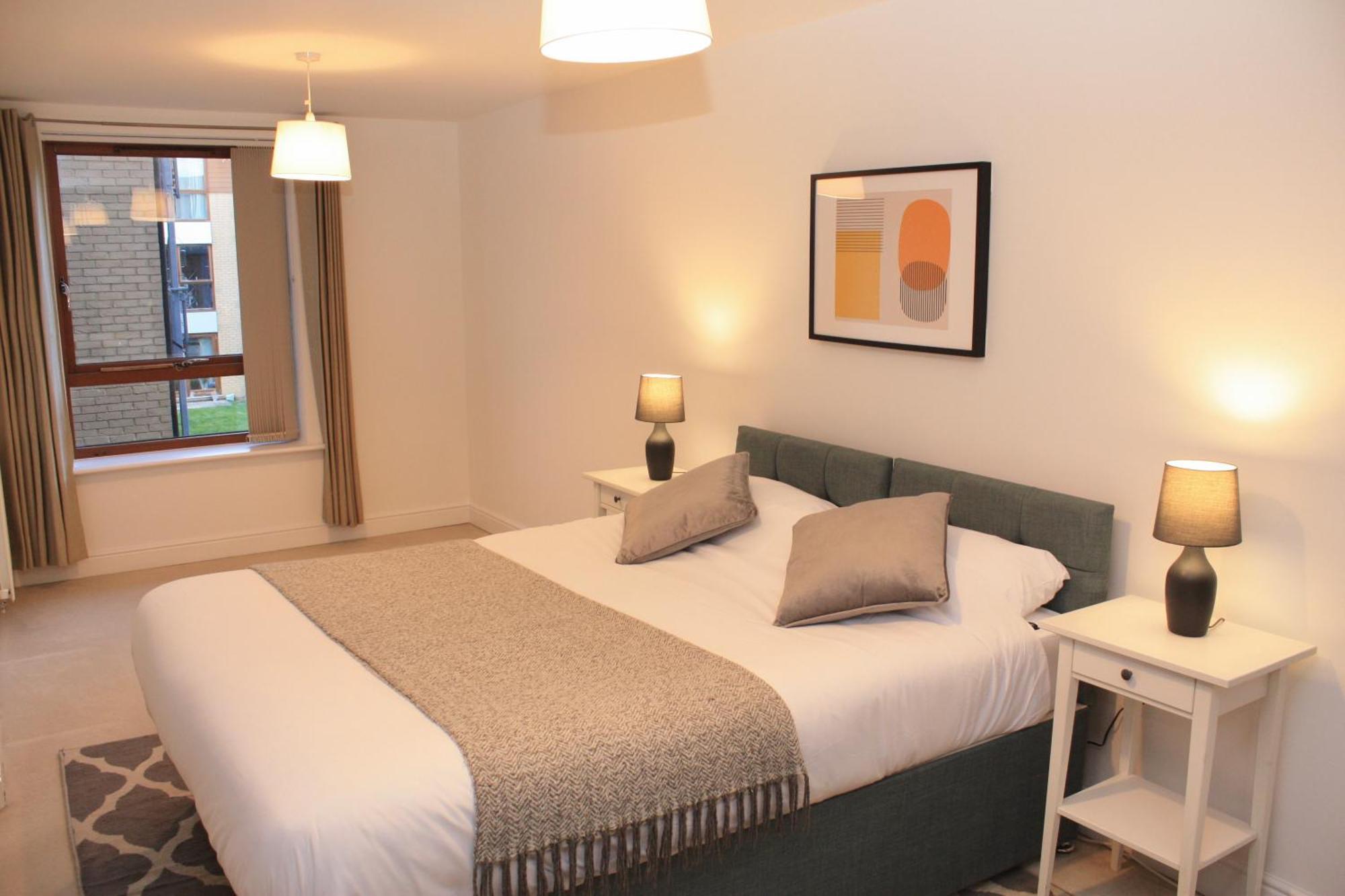 2 Bed 2 Bath Apartment & Parking - Lgw 10Min Drive Crawley  Exteriör bild